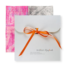 Load image into Gallery viewer, Stone Flowers