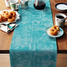 Load image into Gallery viewer, Runner