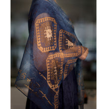 Load image into Gallery viewer, Golden Feathers of Peacock